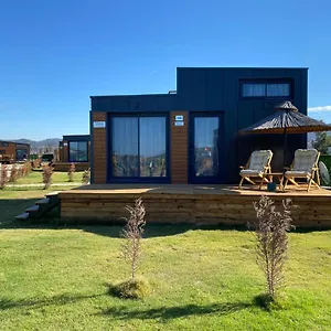 https://lavira-tiny-house-village.aegeanhotels.net